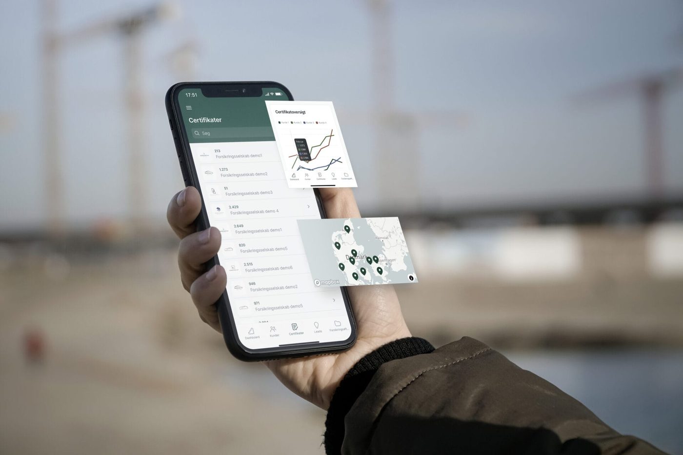 Certifikatoverblik på mobilen ved havnekraner